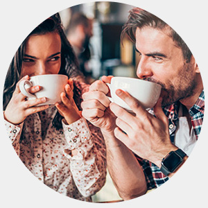 Man browsing Yorkshire Goes Dating